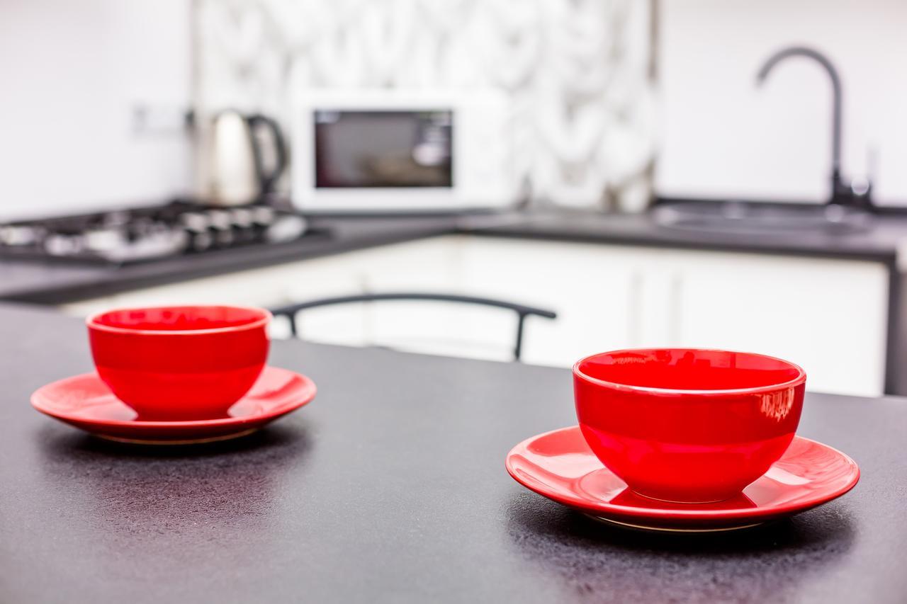 Designer Apartment Зі Світлом! Lviv Extérieur photo