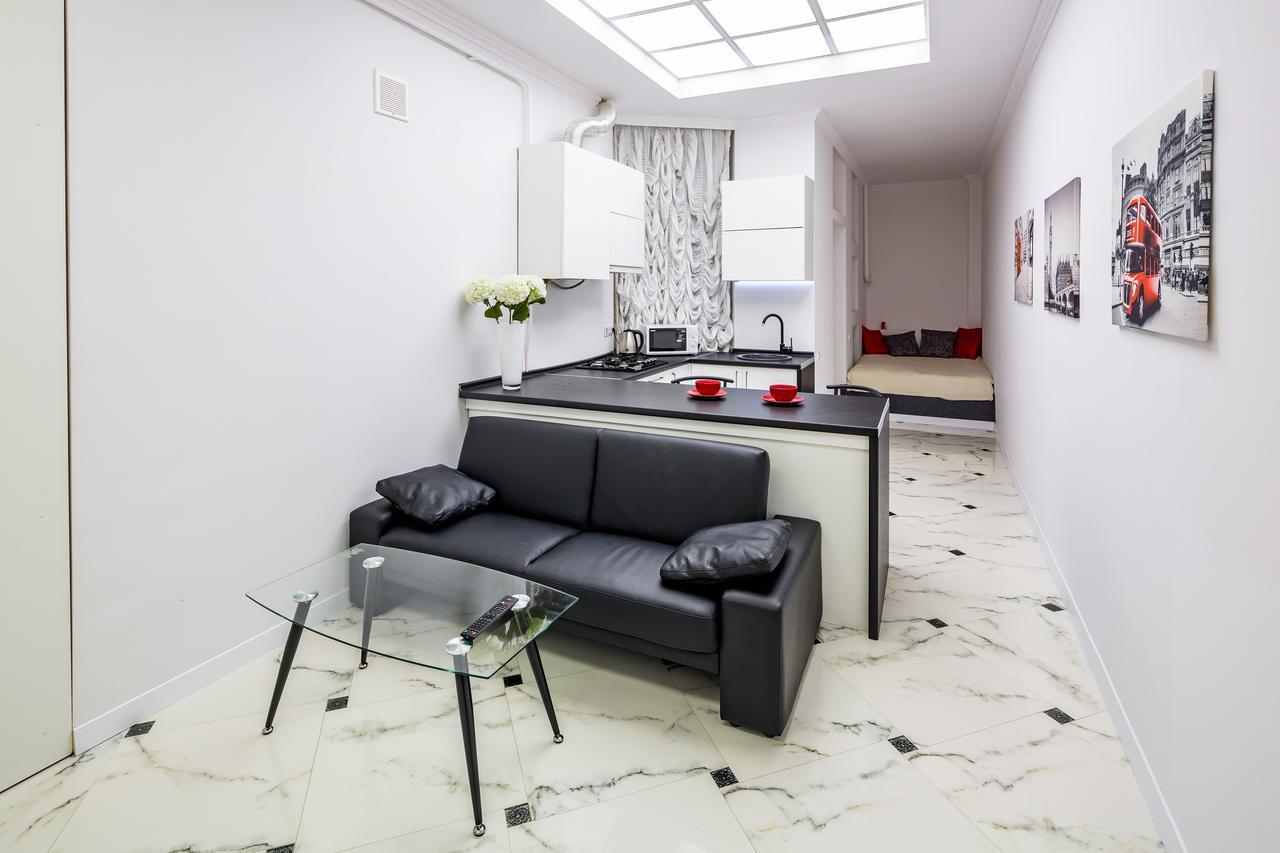 Designer Apartment Зі Світлом! Lviv Extérieur photo