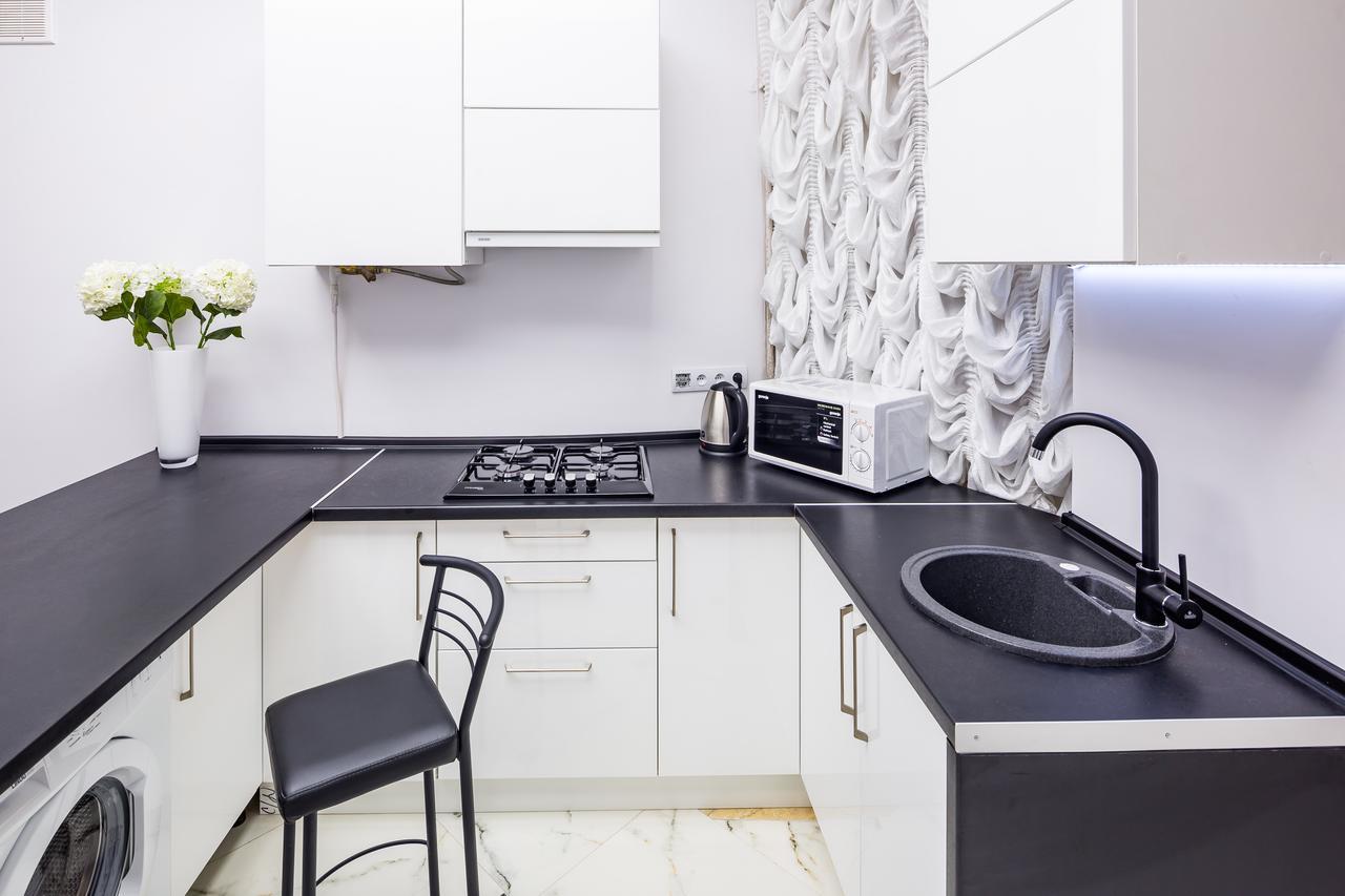 Designer Apartment Зі Світлом! Lviv Extérieur photo