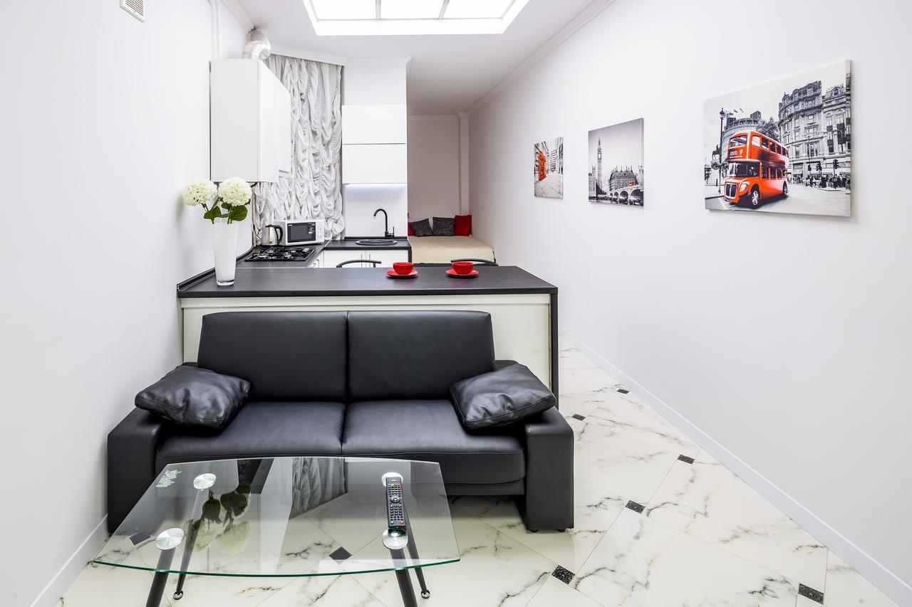 Designer Apartment Зі Світлом! Lviv Extérieur photo